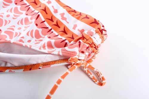 Yellow striped long-sleeved sunscreen slimming triangle two-piece swimsuit wetsuit