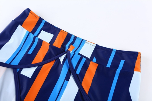 Two-piece sexy bikini Large size swimsuit With chest pad and steel ring